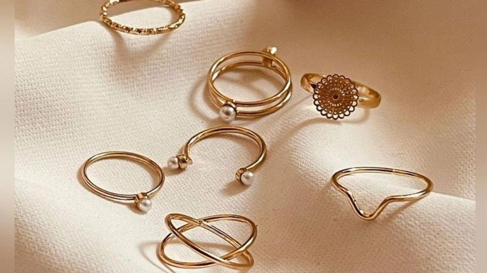 Sabbaghi ​​Gallery, selling fine and minimal gold and jewelry in Kashan