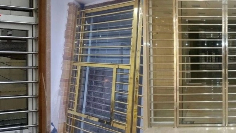 مزایای نرده استیل