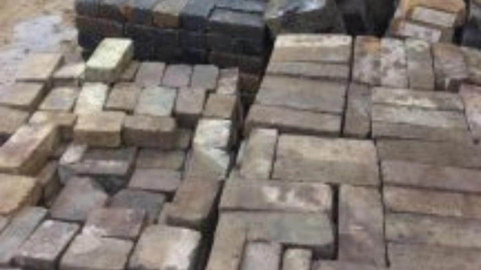 Southern Cement Andishdeh Pardazan, buying and selling firebrick scraps in Shiraz