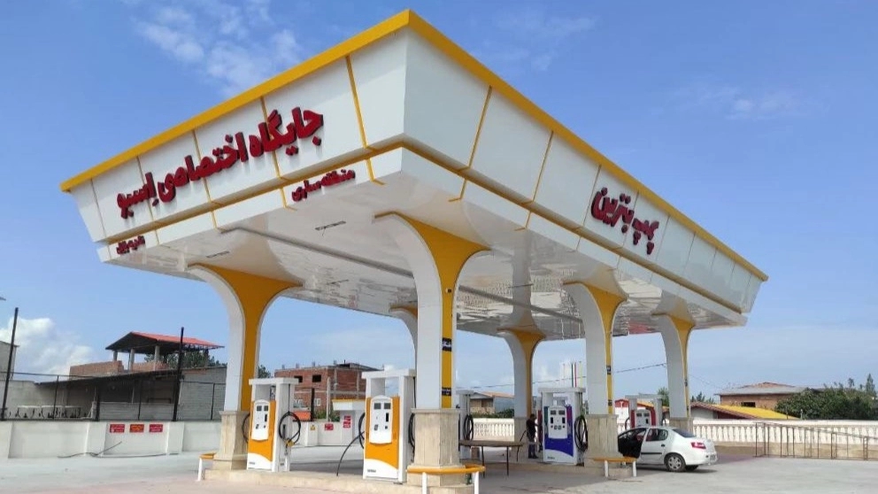 Design, manufacture and implementation of all kinds of advertisement boards and modern composite facades of Mamtir