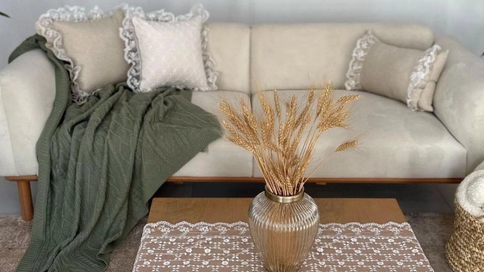 Tina Accessories, design and production of cushions and tablecloths in Baghershahr, Tehran