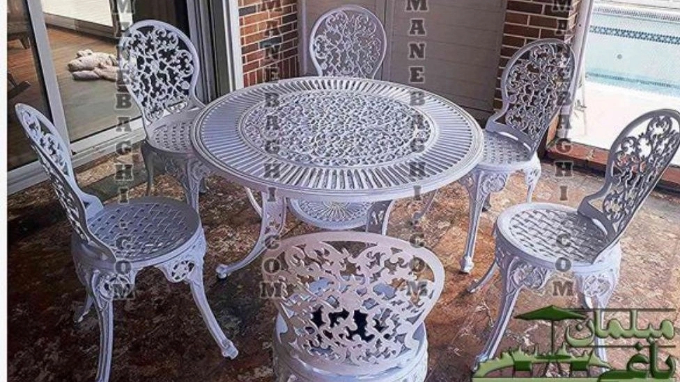 What is garden furniture, types of garden furniture, villa furniture