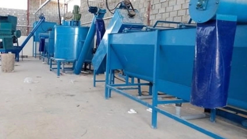 Hot wash recycling machines