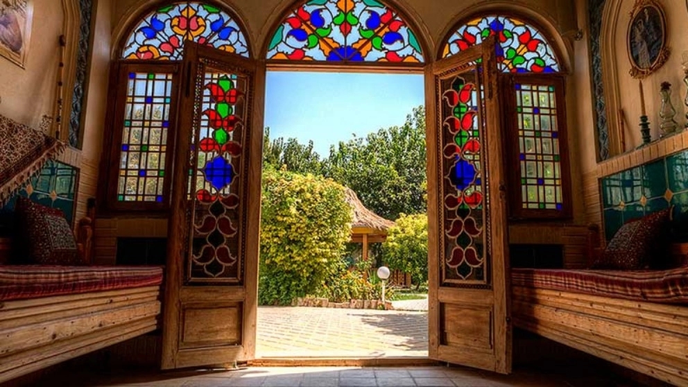 Negar Jam, manufacture of wooden doors and windows in Shahriar, Tehran