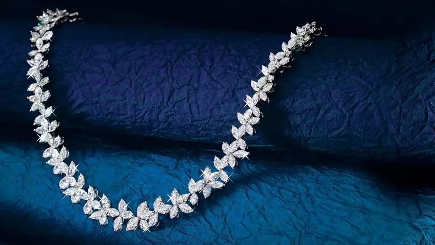 Important tips for buying and selling precious gold