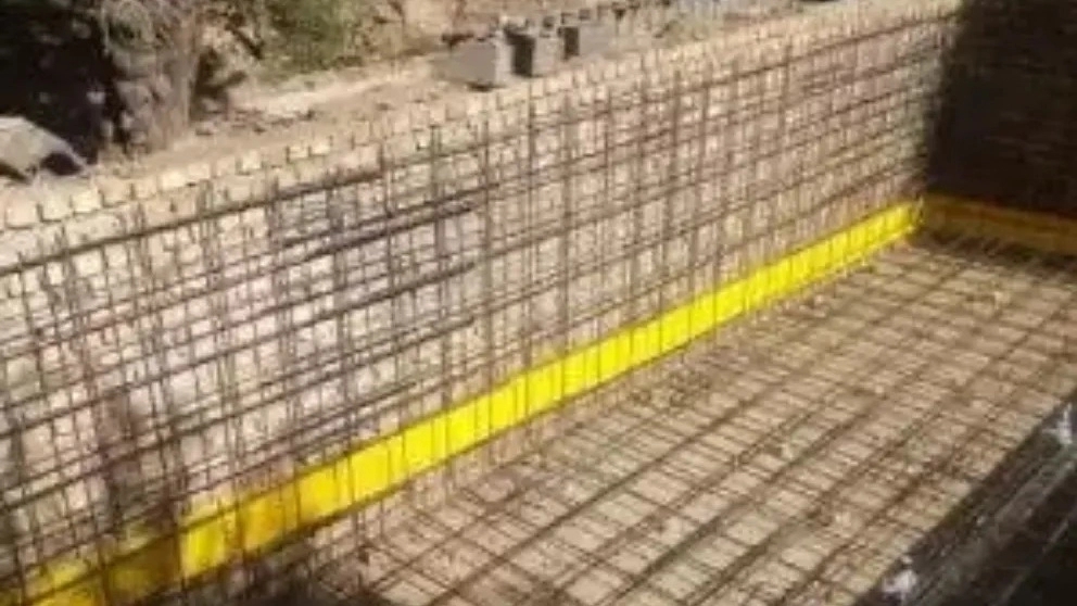 Different methods of swimming pool construction