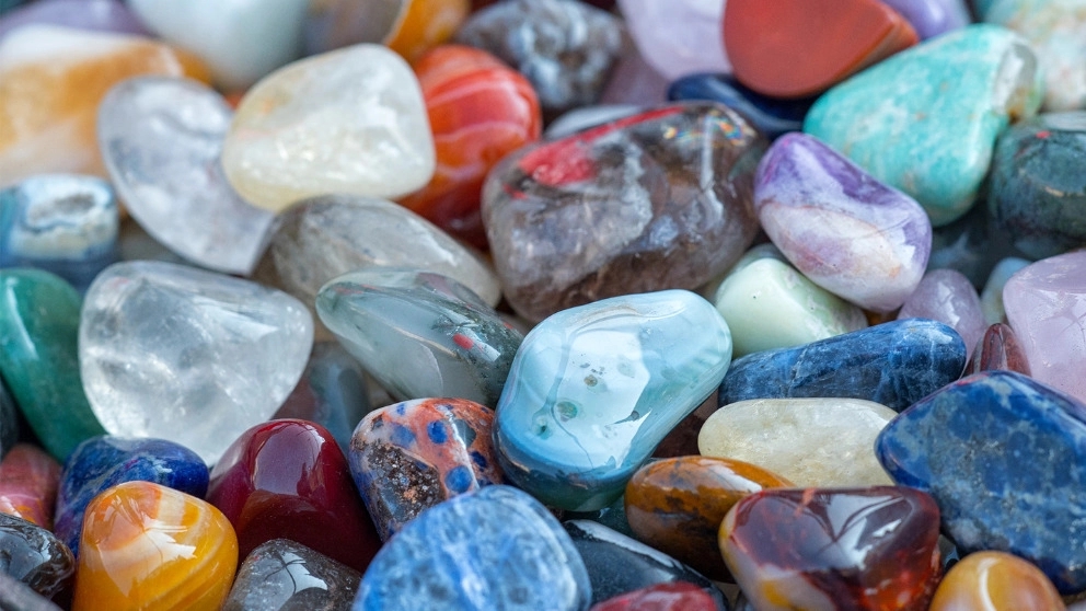 Getting to know precious stones