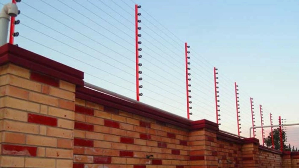 Delta electric fence, sale and installation of electric fence in Rasht