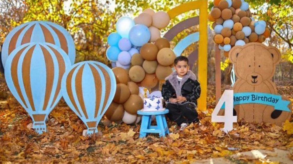 Tara photography studio, photographing staff and children parties in Shiraz