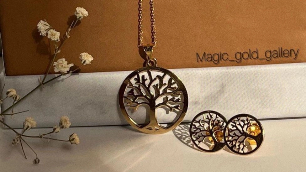 Magic gold gallery, customized and minimal gold in Tehran