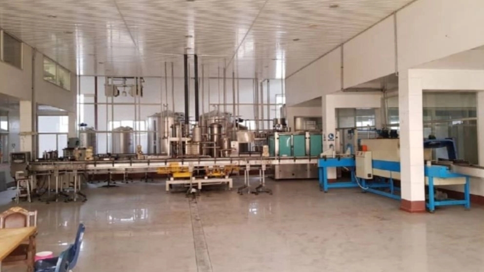 Arsham Mumtaz Gharb factory in Kermanshah