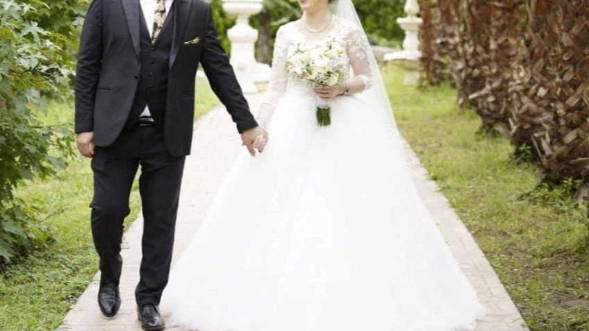 Maison Khatun designs and sews bridal and evening dresses in Rasht