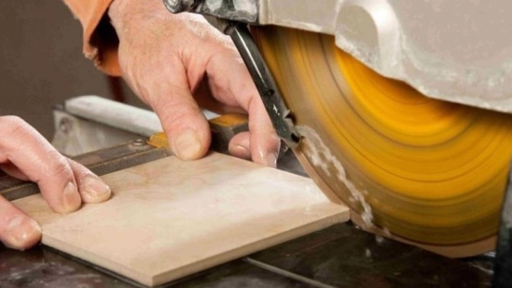 The main components of the stone cutting machine