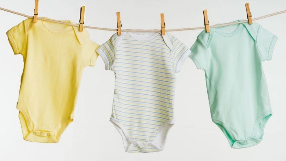 What are the important points in washing baby and child clothes?