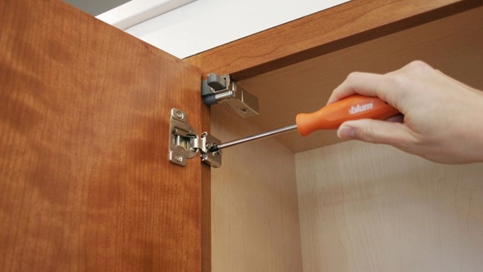 یراق کابینت چیست