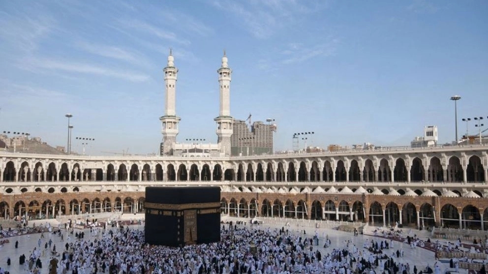 What are the prohibited activities for men and women during Hajj or Umrah?