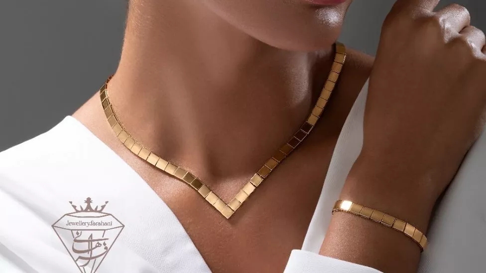All kinds of gold colors