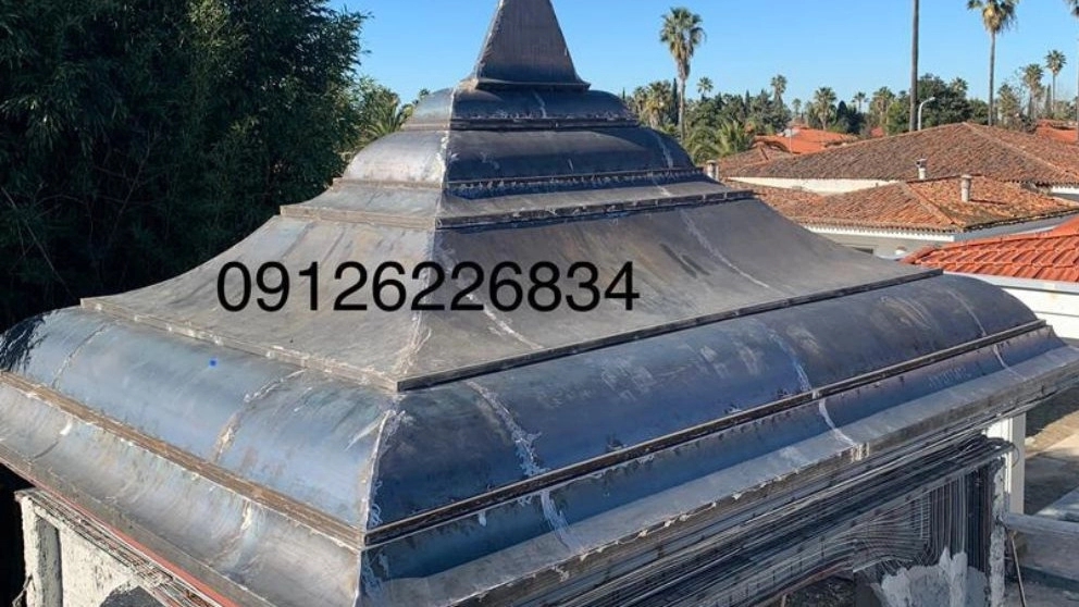Construction of decorative metal dome