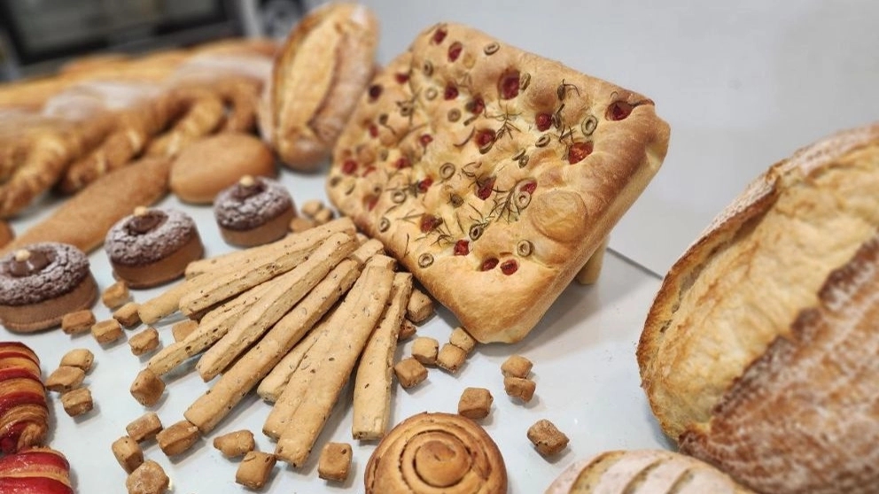Bulky and semi-bulky breads