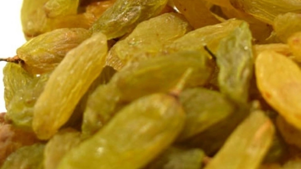 The difference between sour raisins and sunny raisins