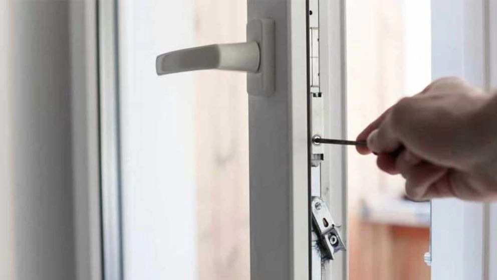Specialized UPVC Double Window Regulation and Repair in Rasht 09114229227