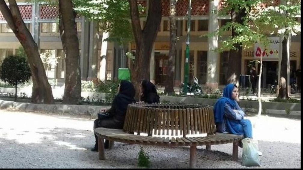 Iranian Arvand Green Park, production of urban furniture in Shahryar