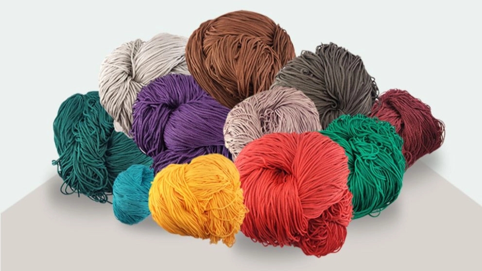 Kinds of luxurious yarn