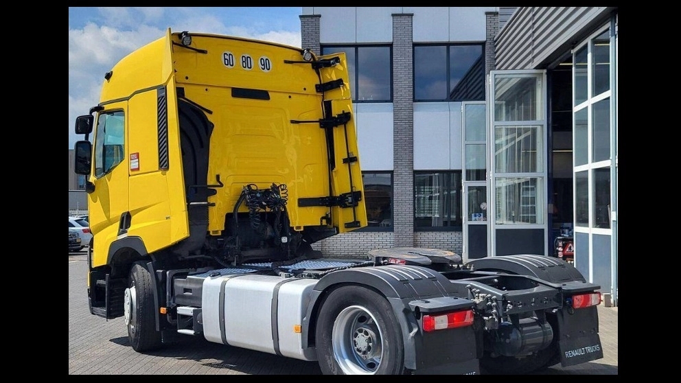 ✅2019 ✅Renault T520