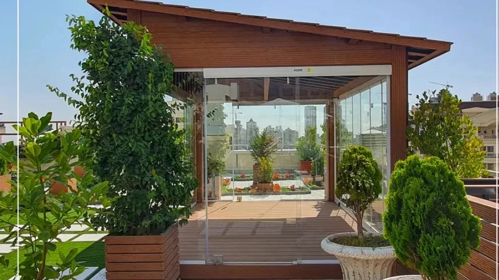 Glass gazebo