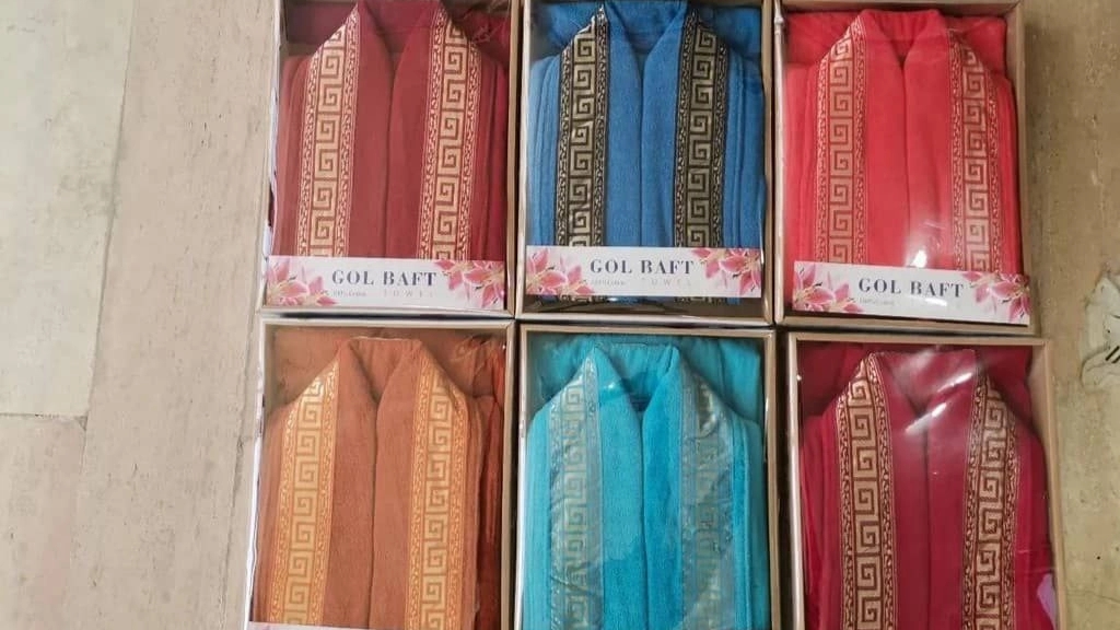 Derakhshan towel, producer of all kinds of hand and pool towels in Isfahan