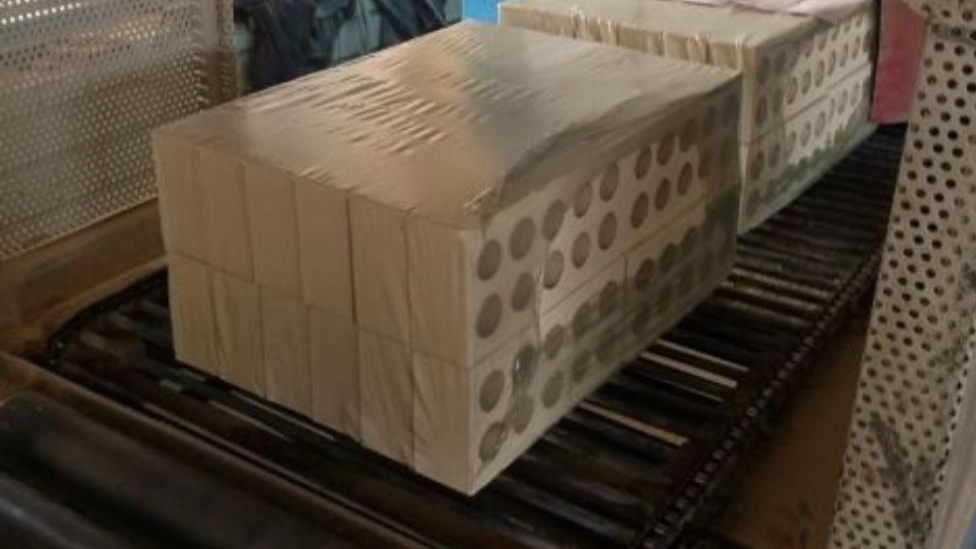 The production line of the Salar Saze factory in Yazd