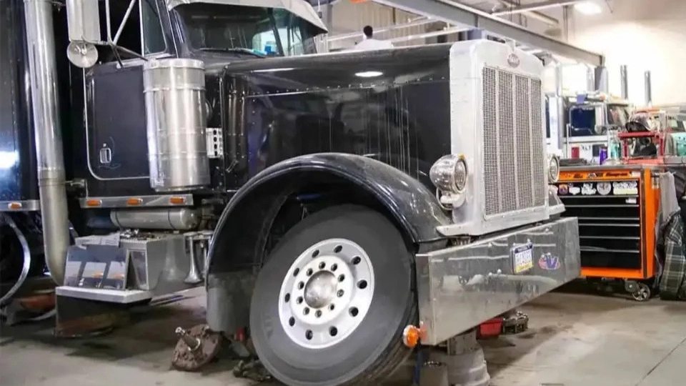 Mehrsad Truck, selling truck parts and repairs in Kermanshah