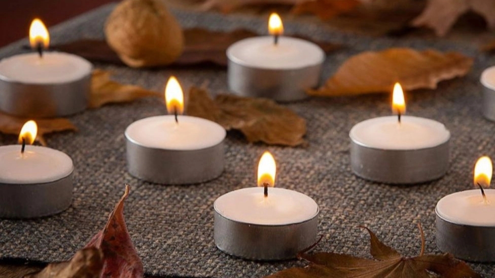 Types of warmer candles and their features