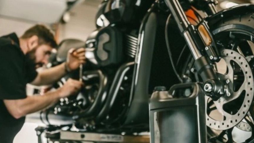 Distinguishing genuine spare parts from fake ones