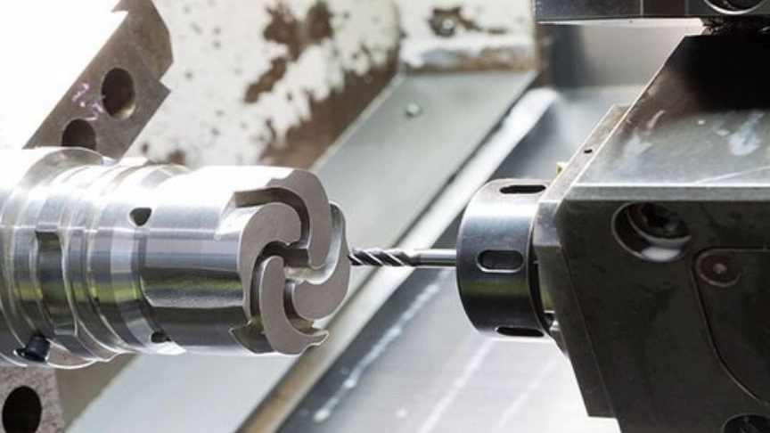 What are the advantages of turning process?