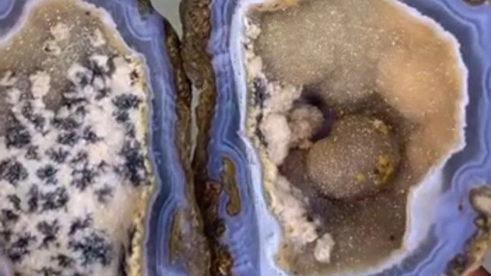 Heritage Stone Gallery, sale of amethyst, geode and agate stones in South Khorasan