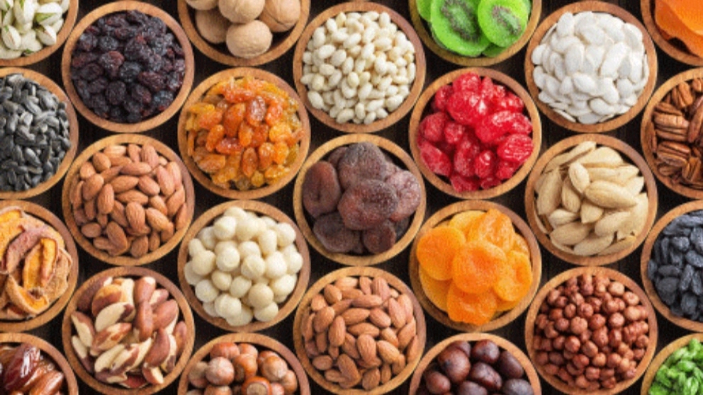 What are the benefits of consuming nuts?