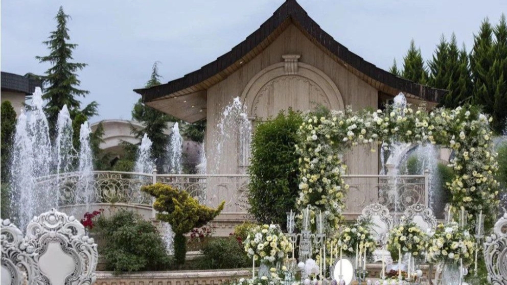 Why is wedding ceremony in garden hall important?
