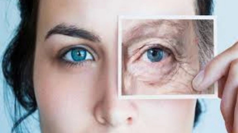 Applications of eyelid surgery