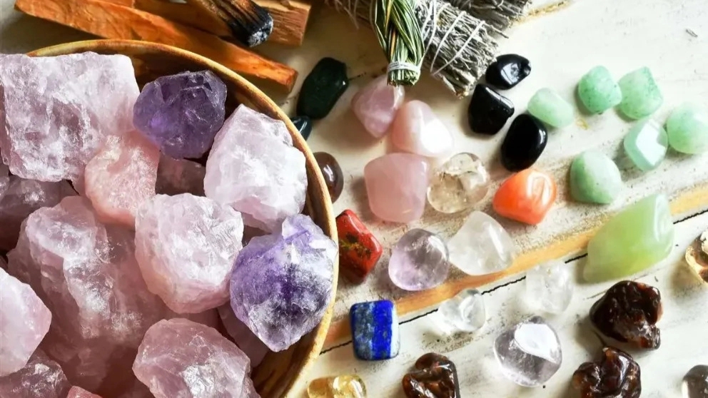 Types of stones in silver jewelry