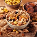 Dry wheat, sale of dried fruits, nuts and saffron in Shahroud Semnan