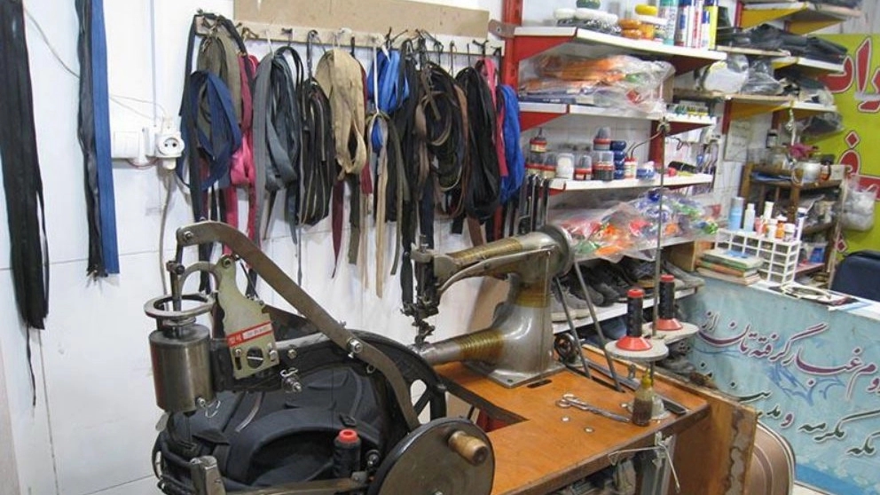 Shariati repairs, repair of bags, shoes and luggage in Mashhad