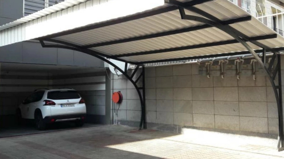 All kinds of modern canopies