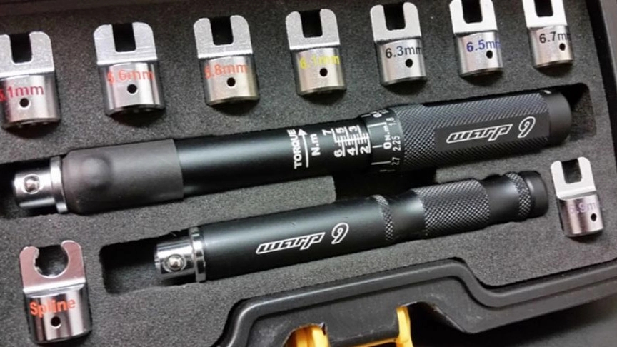 Introducing crack meter wrench and its use
