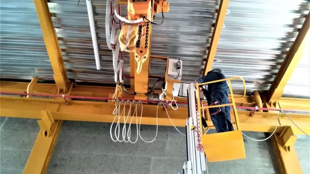 Tesla Electric, repair of overhead and gantry crane switchboards in Baharestan, Tehran