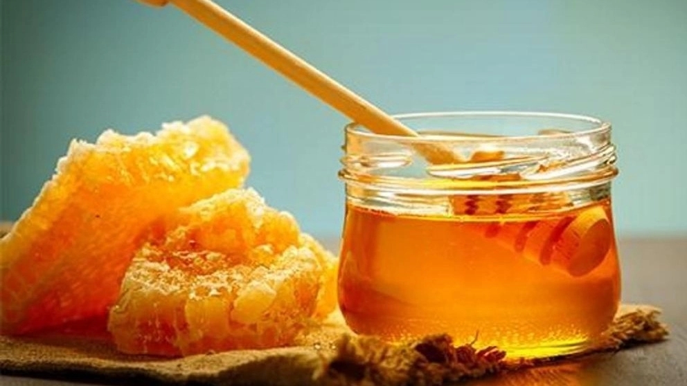 Organic honey and its health benefits