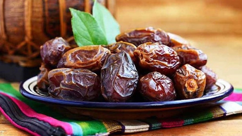 Kia dates, wholesale sale and export of dates and additional moisture in Kerman