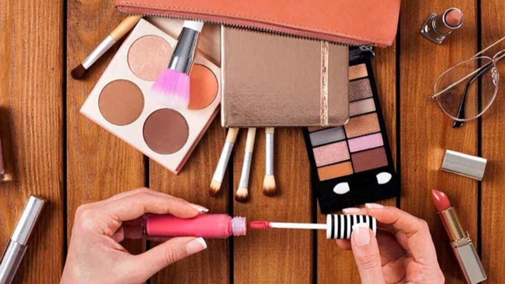 Rahimi cosmetics, distribution of cosmetics and hygiene products in Baneh