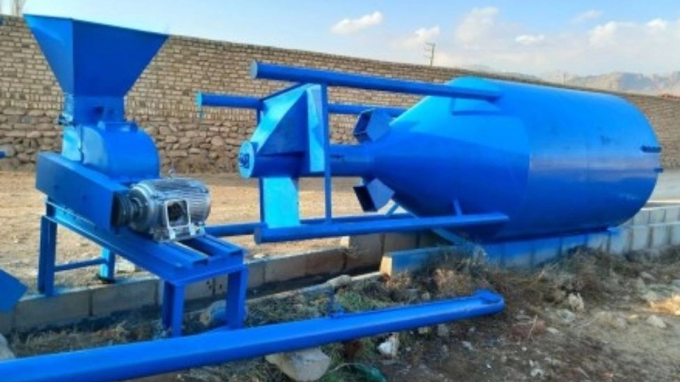 What is a poultry mixer grinder and what is its use?