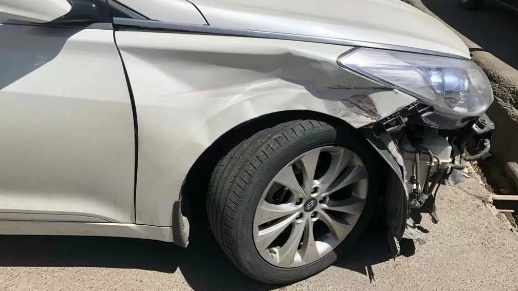 Saeed Hyundai paintless smoothing in Tabriz